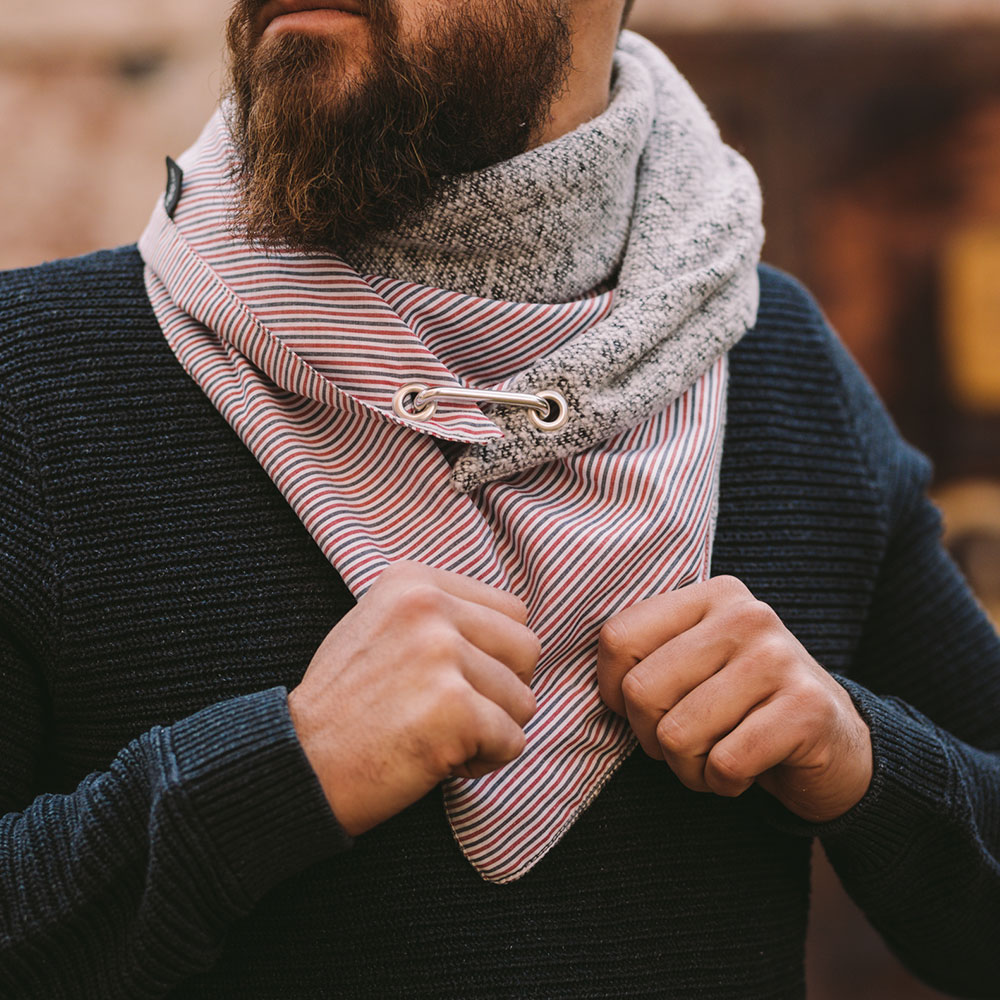 images-tied-up-casual-unisex-sal-10-2508-4.jpg