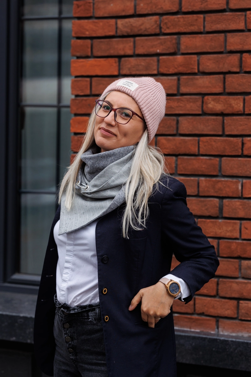 TIED UP CASUAL - UNISEX ŠAL 74